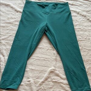 Lululemon Women’s Teal Pattern Leggings